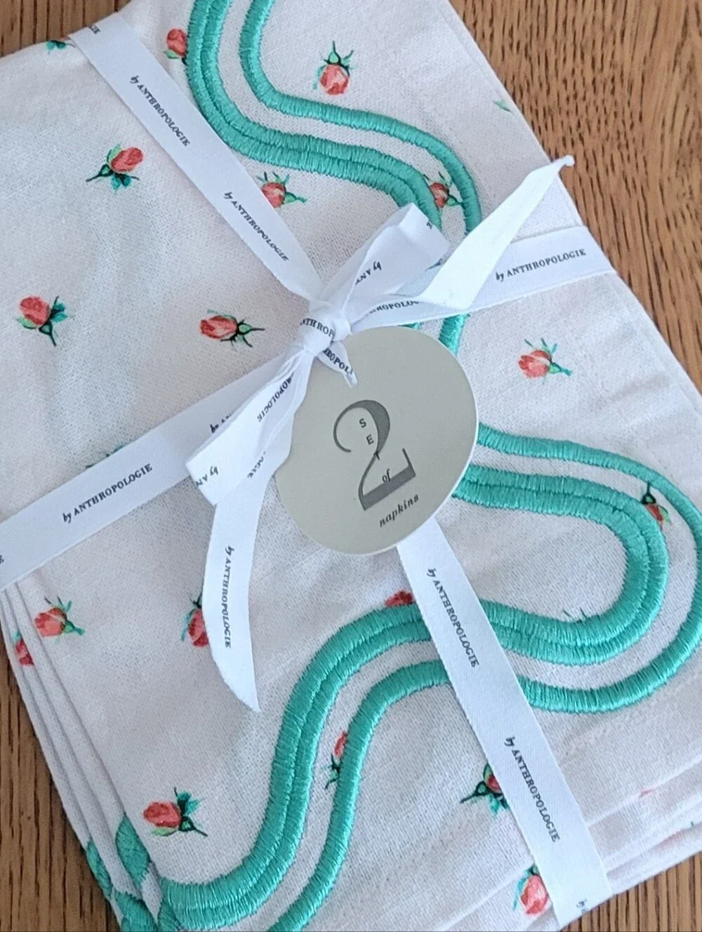 Anthropologie Madeline Napkins, set of 2, floral rosebud print - pink, green